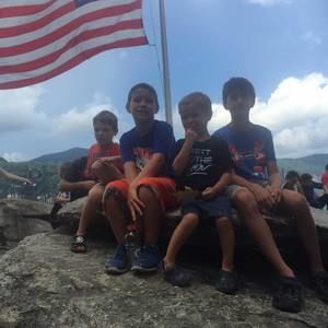 Meet your Posher, Gregory